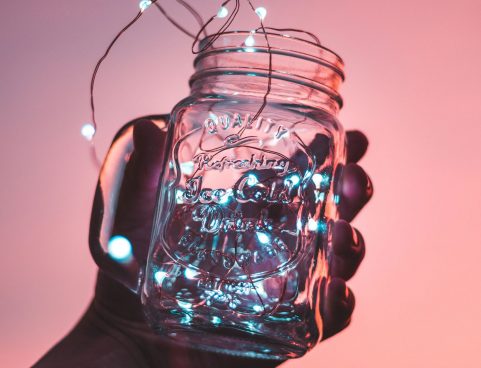 How a Digital Switch-Off Allows Ravers to Let Go